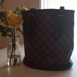 Authentic Louis Vuitton Damier Ebene Bucket bag